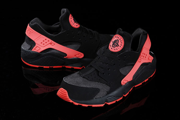 baskets nike air huarache rouge